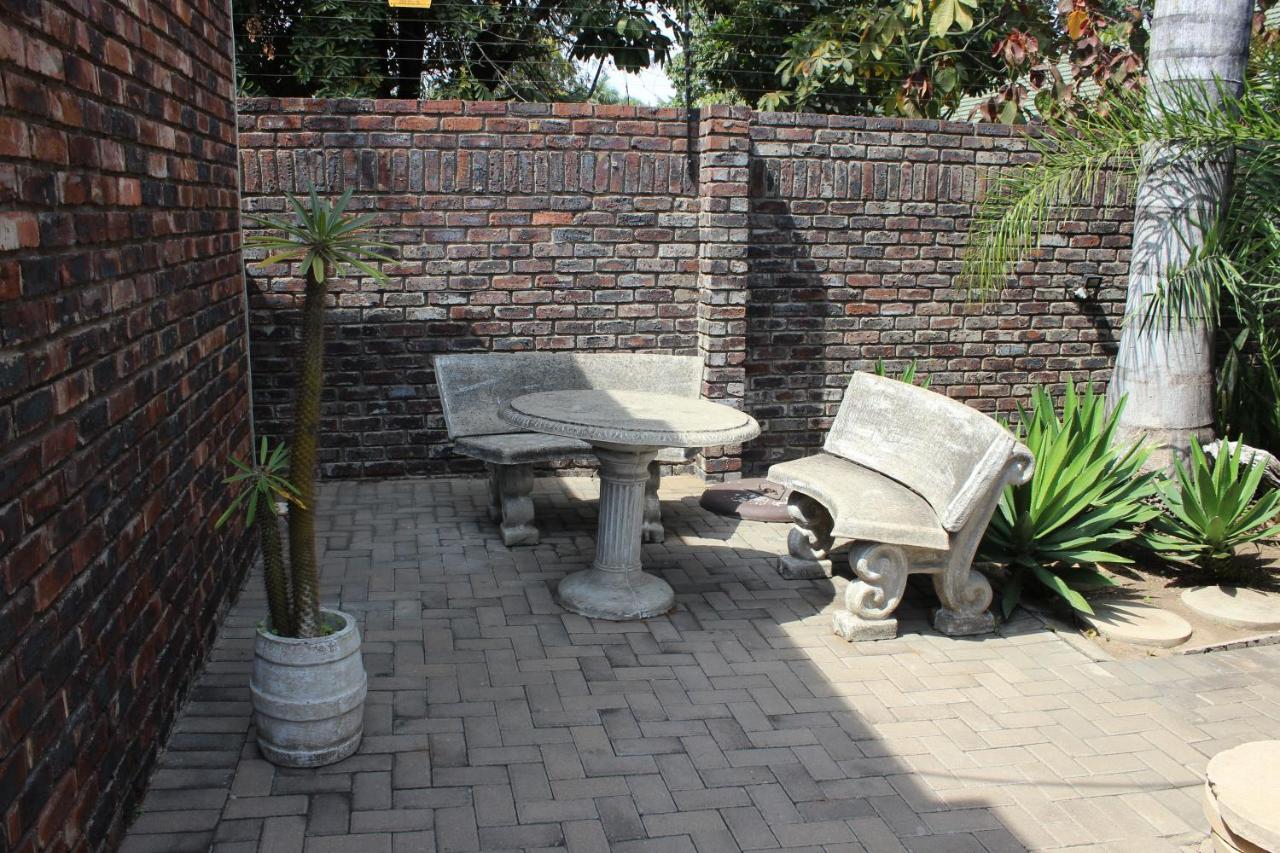 Royal Game Guest House Phalaborwa Exterior photo